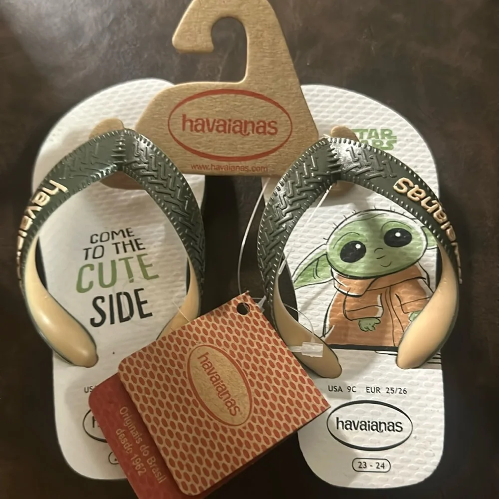 HAVAIANAS LIMITED EDITION STAR WARS SANDALS: NEW WITH TAGS: TODDLER SIZE 9